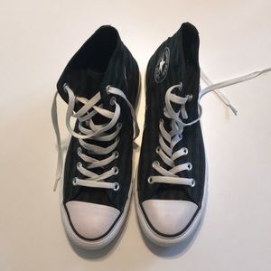 Green and black plaid converse high tops size 9